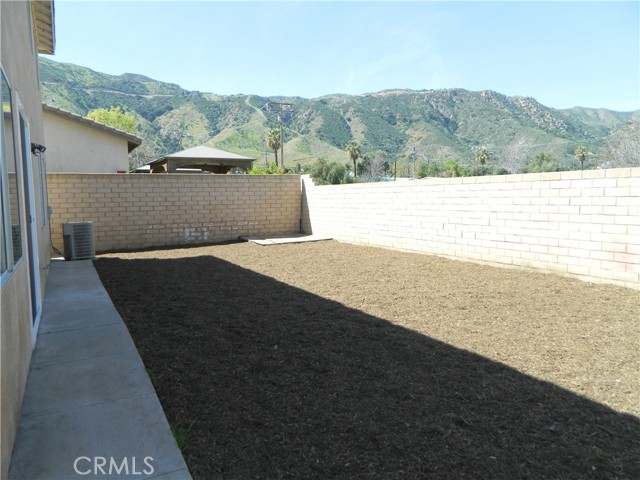 Detail Gallery Image 8 of 18 For 32945 Serena Way, Lake Elsinore,  CA 92530 - 5 Beds | 3 Baths