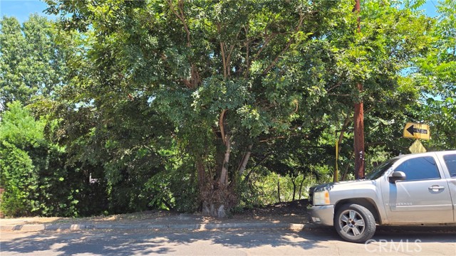 Detail Gallery Image 6 of 16 For 631 N Avenue 48, Los Angeles,  CA 90042 - – Beds | – Baths