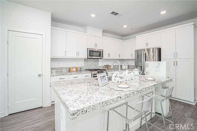 12060 Turnleaf Avenue, Whittier CA: https://media.crmls.org/medias/d755608e-9484-4ed9-8daf-88d61c9229b7.jpg