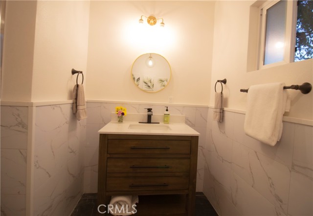 12512 Miranda Street, Valley Village CA: https://media.crmls.org/medias/d7559156-068e-4a01-ad10-985a3c3a9fa0.jpg