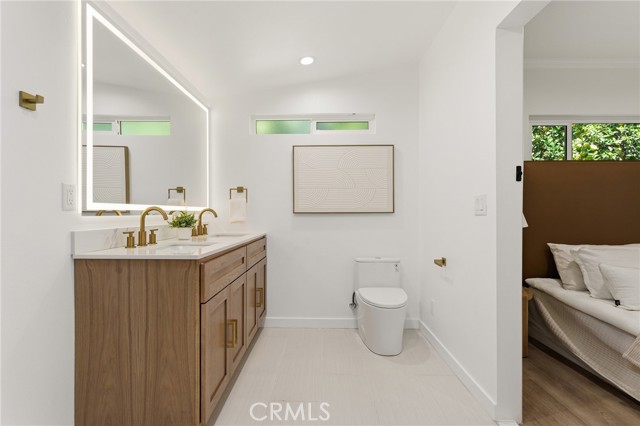 Detail Gallery Image 37 of 51 For 6539 Noble Avenue, Van Nuys,  CA 91411 - 4 Beds | 4 Baths