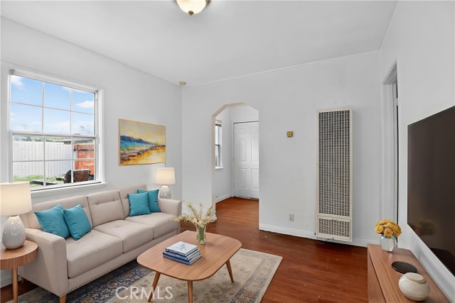 Front Image Thumbnail for CRSR25263792