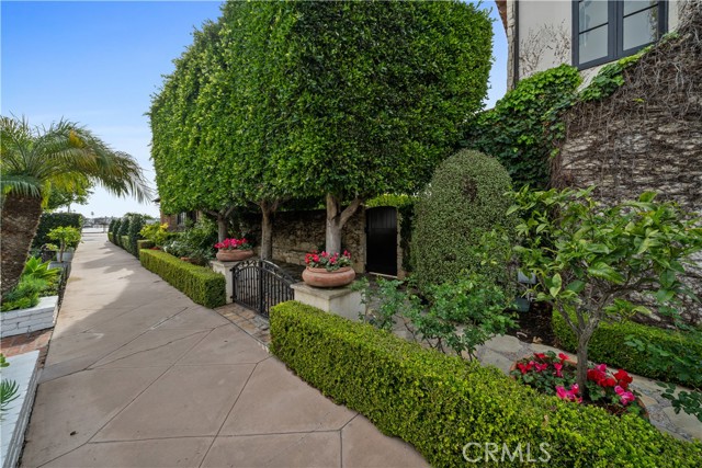 Detail Gallery Image 62 of 66 For 110 via Trieste, Newport Beach,  CA 92663 - 5 Beds | 5/1 Baths