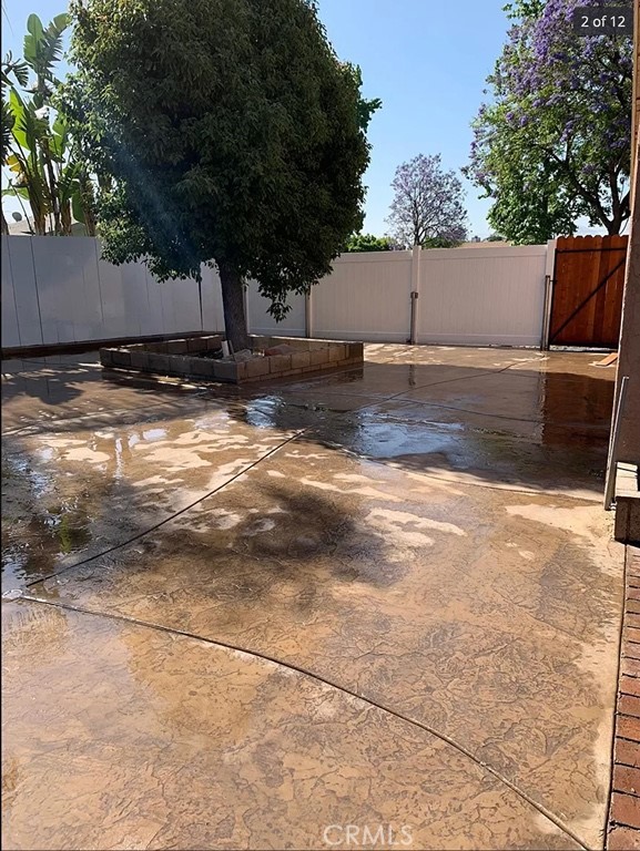 Detail Gallery Image 2 of 5 For 977 Mellon Ct, Colton,  CA 92324 - 3 Beds | 2/1 Baths