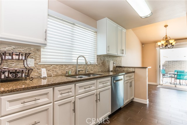 8195 Valley View Street, Buena Park CA: https://media.crmls.org/medias/d756e8ec-99c3-4185-b563-e9338c74c135.jpg