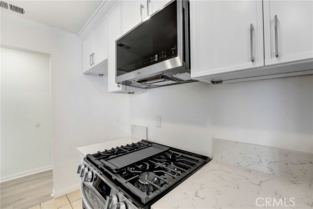 10861 Moorpark Street, North Hollywood CA: https://media.crmls.org/medias/d7573f20-f920-4daa-9ffb-9def2338c4b2.jpg