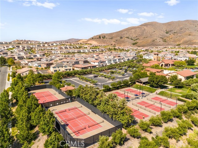 24184 Crestley Drive, Corona CA: https://media.crmls.org/medias/d7577e09-e4e7-4479-a1ef-915cfd8ef206.jpg