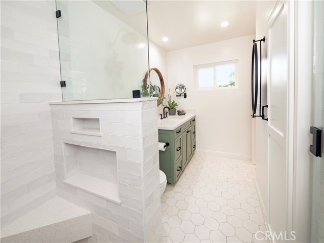 Image 30 of 75 For 2372 Shadow Hill Drive