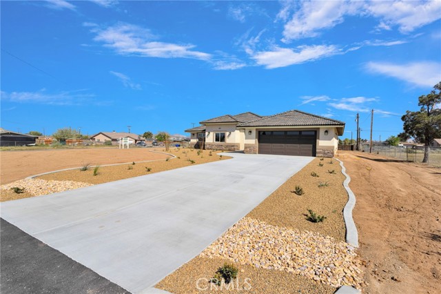 Detail Gallery Image 4 of 64 For 21960 Ramona, Apple Valley,  CA 92307 - 4 Beds | 2/1 Baths