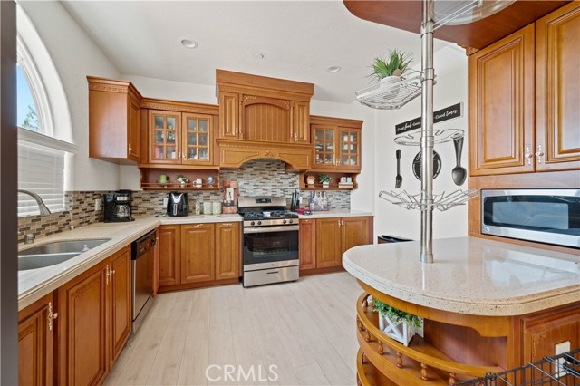1755 Heywood photo 8