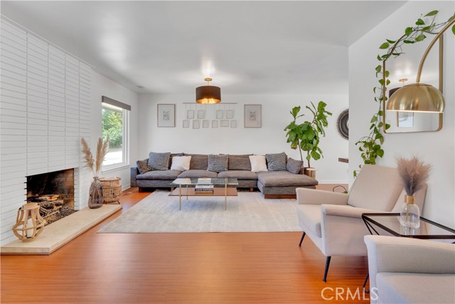 Detail Gallery Image 7 of 49 For 406 Eucalyptus Dr, Redlands,  CA 92373 - 3 Beds | 2 Baths