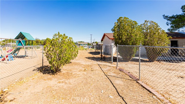 Detail Gallery Image 19 of 20 For 15970 Lindero St, Victorville,  CA 92395 - 3 Beds | 2 Baths