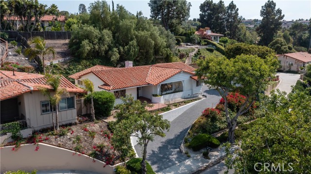 2220 Via Fernandez, Palos Verdes Estates, California 90274, 3 Bedrooms Bedrooms, ,2 BathroomsBathrooms,Residential,Sold,Via Fernandez,PV21186067