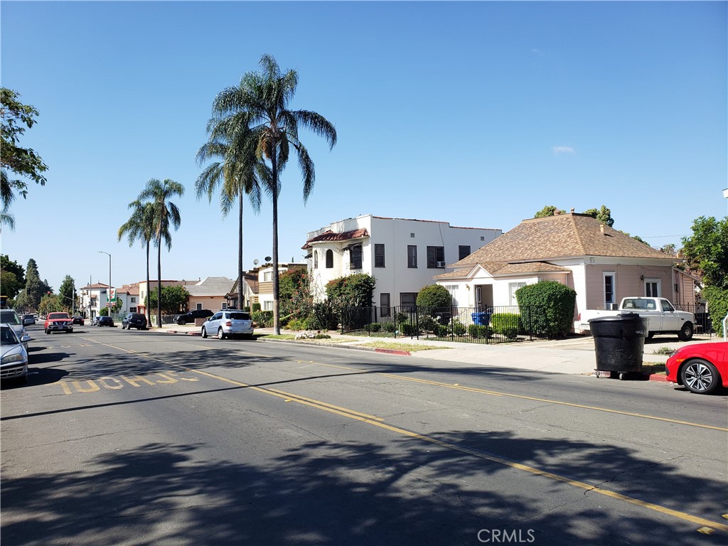 6717 Pickering Avenue Whittier, California 6717 Pickering Avenue