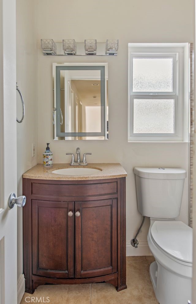 Detail Gallery Image 28 of 37 For 20546 Miranda Pl, Woodland Hills,  CA 91367 - 3 Beds | 2 Baths