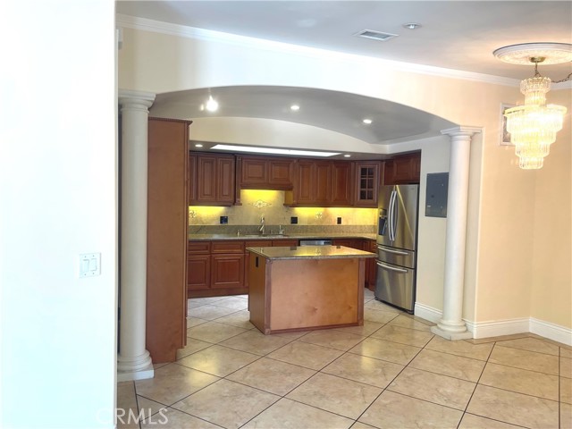 1060 Foxburg Road, Seal Beach CA: https://media.crmls.org/medias/d75b13e7-92ea-4fb4-9e6d-8ab41f49b878.jpg