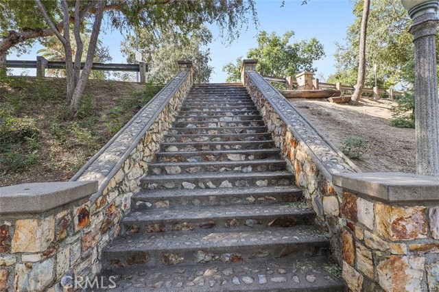 Detail Gallery Image 45 of 46 For 1360 G Shadow Ln #G,  Fullerton,  CA 92831 - 2 Beds | 2 Baths