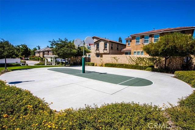 Detail Gallery Image 28 of 31 For 1509 Granada Rd, Upland,  CA 91786 - 4 Beds | 3/1 Baths