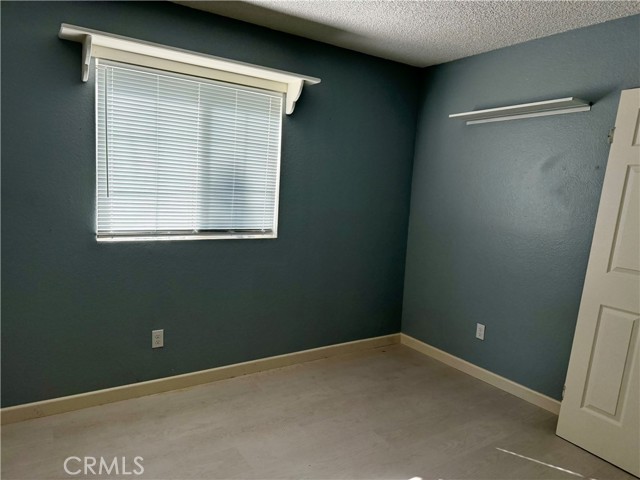 Detail Gallery Image 18 of 22 For 10850 Almond St, Adelanto,  CA 92301 - 3 Beds | 2/1 Baths