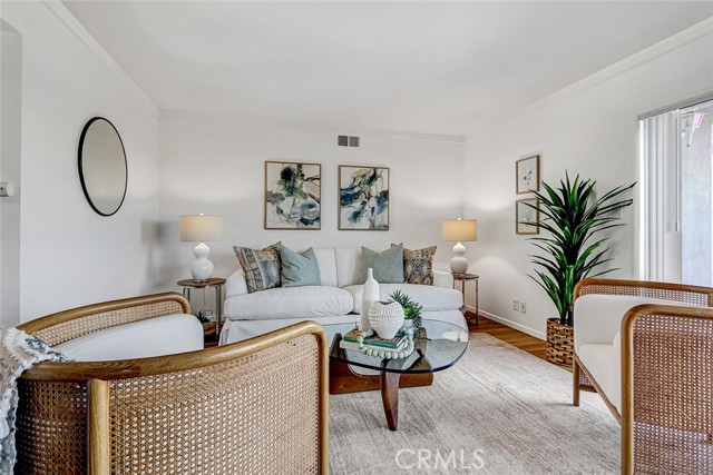 Detail Gallery Image 6 of 42 For 4509 Vista Largo, Torrance,  CA 90505 - 3 Beds | 2 Baths