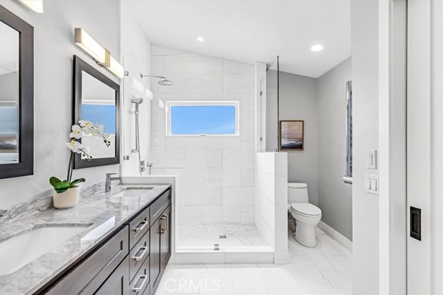 15 Segovia, San Clemente CA: https://media.crmls.org/medias/d75c1264-e569-4857-96be-d6f6c2bb754c.jpg