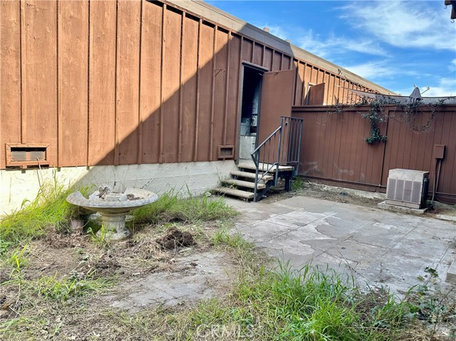 Detail Gallery Image 11 of 23 For 1224 Westmont Dr, San Pedro,  CA 90732 - 2 Beds | 2/1 Baths