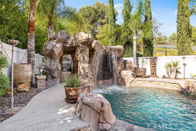 Image 40 of 68 For 32236 Cedar Crest Court