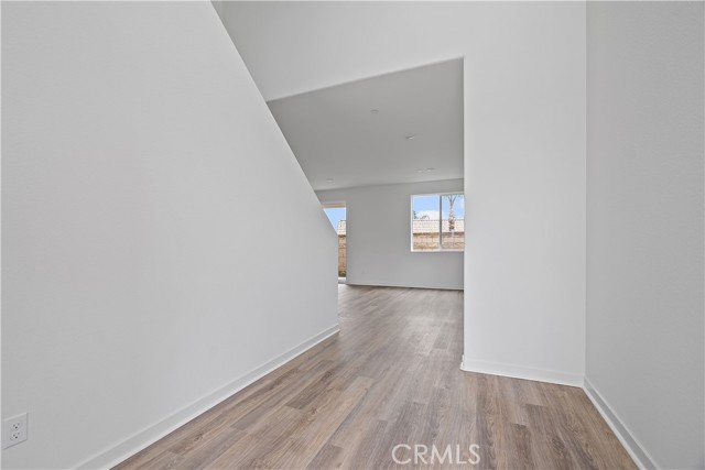 Detail Gallery Image 3 of 24 For 12776 Clifton Way, Yucaipa,  CA 92399 - 5 Beds | 3 Baths