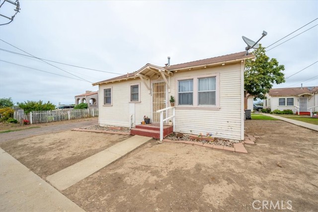 4589 12th Street, Guadalupe CA: https://media.crmls.org/medias/d75dd02f-74a0-40bf-9049-c18112bab262.jpg