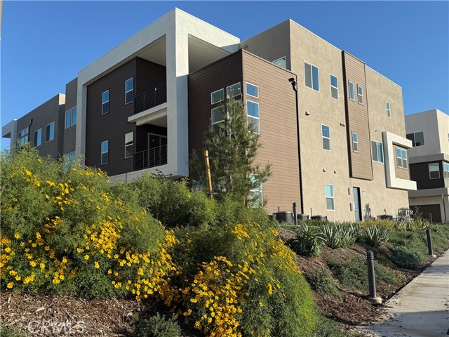 Detail Gallery Image 4 of 45 For 479 Mulligan, Irvine,  CA 92618 - 3 Beds | 2/1 Baths