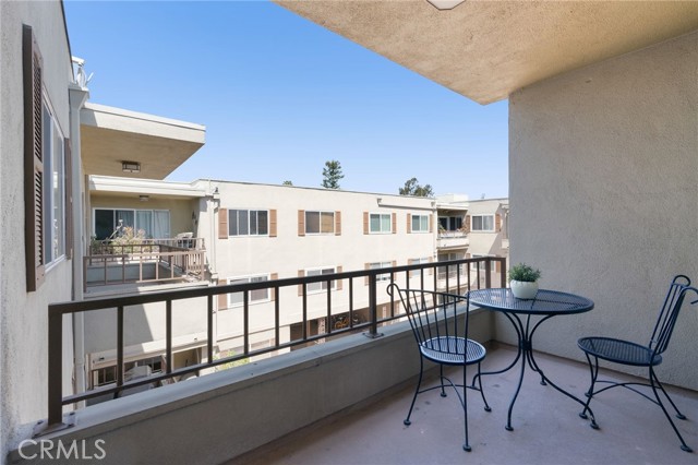 Detail Gallery Image 21 of 26 For 10707 Camarillo St #314,  North Hollywood,  CA 91602 - 2 Beds | 2 Baths