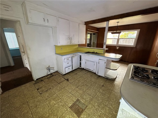 Detail Gallery Image 9 of 18 For 1232 Browning, Sacramento,  CA 95815 - 3 Beds | 1 Baths