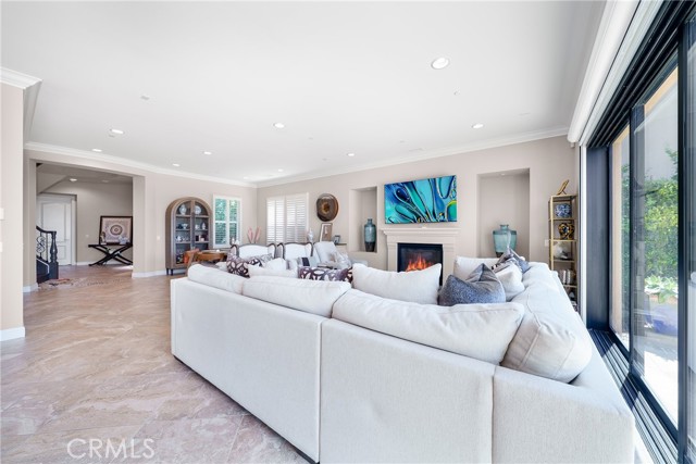 17 Calliope, Lake Forest CA: https://media.crmls.org/medias/d75e5670-f94d-4567-88b2-319f4ddc0bbb.jpg