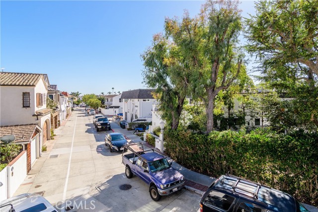 Detail Gallery Image 28 of 28 For 331 E Bay Front, Newport Beach,  CA 92662 - 3 Beds | 3 Baths