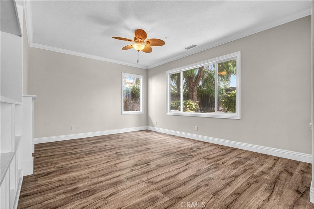 MLS #OC25165987 img 11