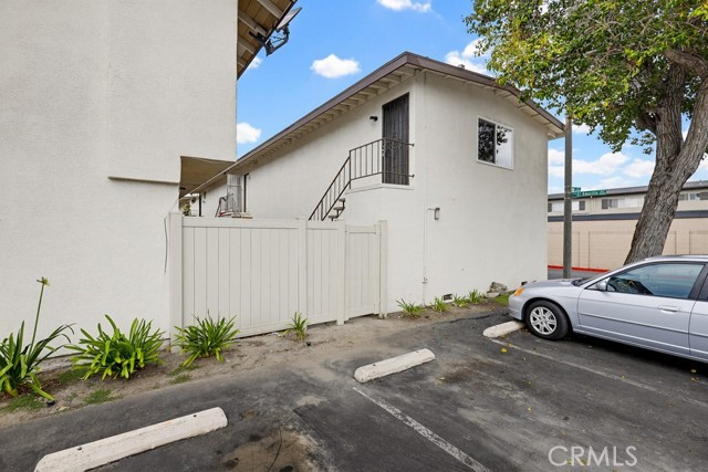 Detail Gallery Image 5 of 26 For 11068 El Amarillo #STUDIO,  Fountain Valley,  CA 92708 - 1 Beds | 1 Baths