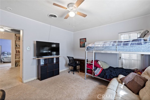 Detail Gallery Image 27 of 49 For 3010 Elmwood Ave, Bakersfield,  CA 93305 - 4 Beds | 2 Baths