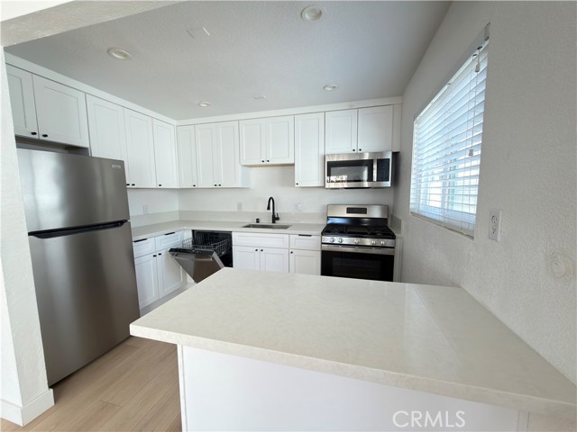 Detail Gallery Image 8 of 14 For 215 W Canada #B,  San Clemente,  CA 92672 - 2 Beds | 1 Baths