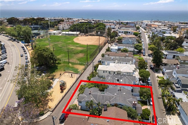 520 21st Street, Manhattan Beach, California 90266, 4 Bedrooms Bedrooms, ,4 BathroomsBathrooms,Residential,For Sale,21st,SB24244125