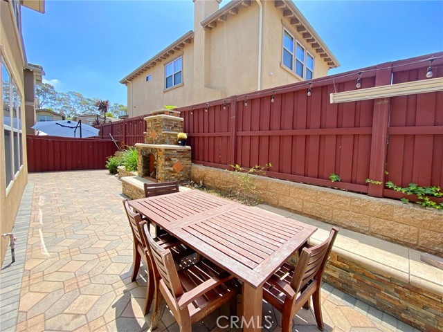 3318 Ridge Park Court, Long Beach CA: https://media.crmls.org/medias/d761afaf-8029-4e1b-bb05-5b8d07807273.jpg