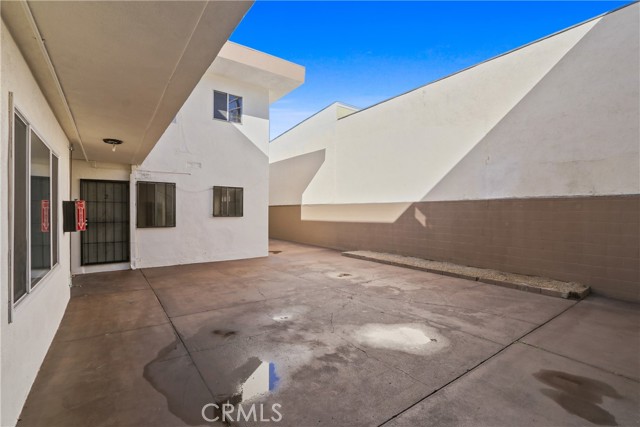 Detail Gallery Image 10 of 37 For 10730 Burin Ave, Inglewood,  CA 90304 - – Beds | – Baths