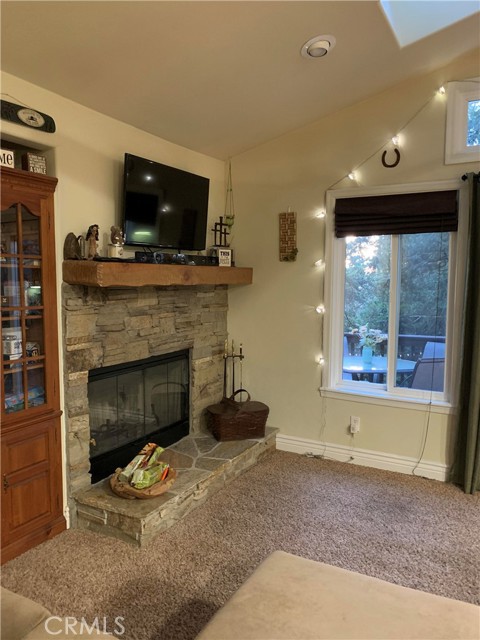 Detail Gallery Image 7 of 19 For 23776 Lakeview Dr, Crestline,  CA 92325 - 2 Beds | 1 Baths