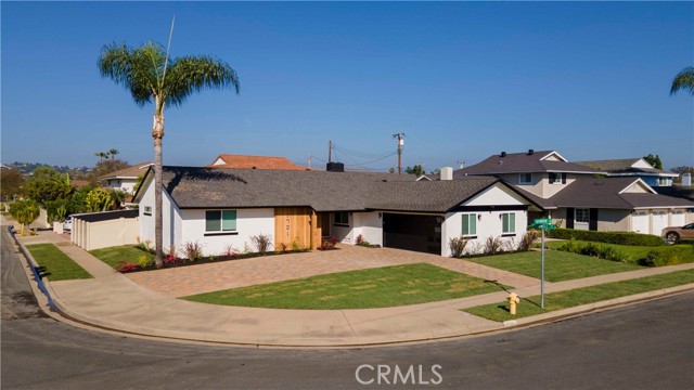 Front Image Thumbnail for CROC26063948