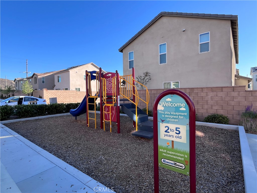 MLS #OC25231719 image #28