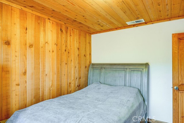 Image 19 of 43 For 2216 St Bernard