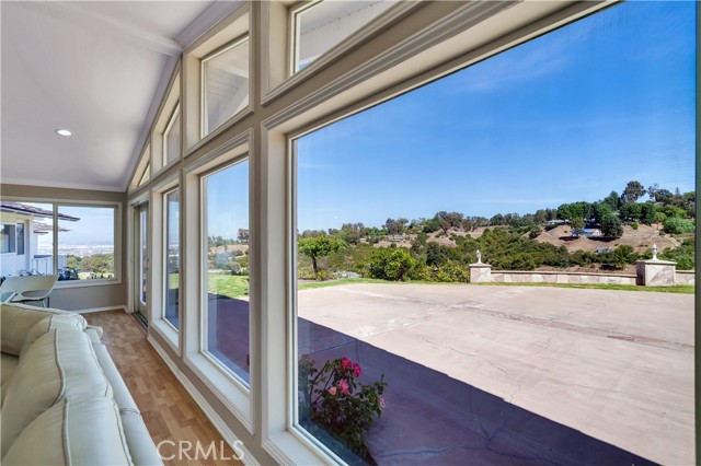 13 Buggy Whip Drive, Rolling Hills CA: https://media.crmls.org/medias/d763eaa4-68c4-4fcb-b8e4-3678bda1e5ec.jpg
