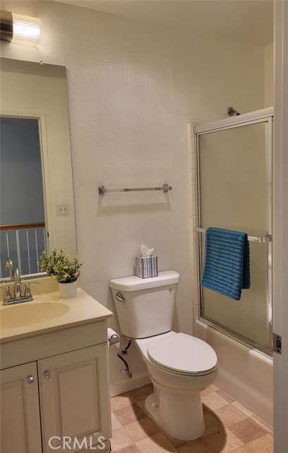 15775 Midwood Drive, Granada Hills CA: https://media.crmls.org/medias/d763f265-f08c-4944-9a1d-61148b501c28.jpg