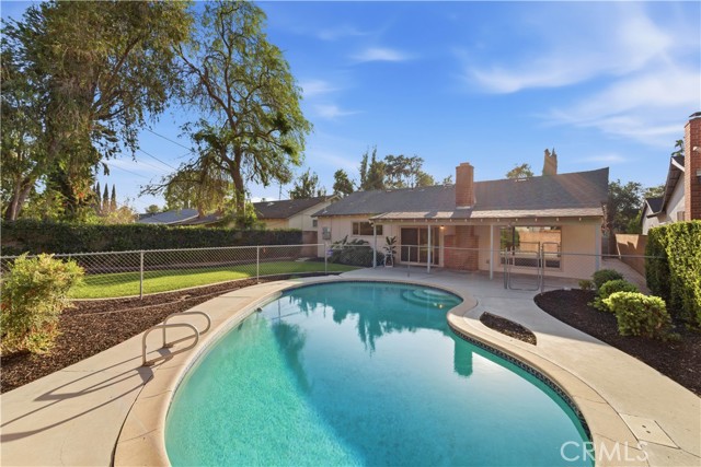 Detail Gallery Image 38 of 43 For 8828 Collett, North Hills,  CA 91343 - 3 Beds | 2 Baths