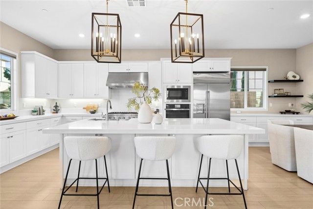 Detail Gallery Image 9 of 37 For 126 Scale, Irvine,  CA 92618 - 4 Beds | 4 Baths