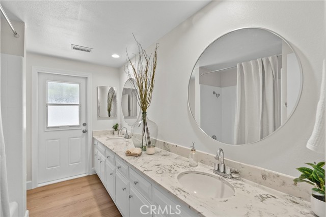 12847 Winthrop Avenue, Granada Hills CA: https://media.crmls.org/medias/d764d966-69aa-4409-84a6-7e27610aa226.jpg